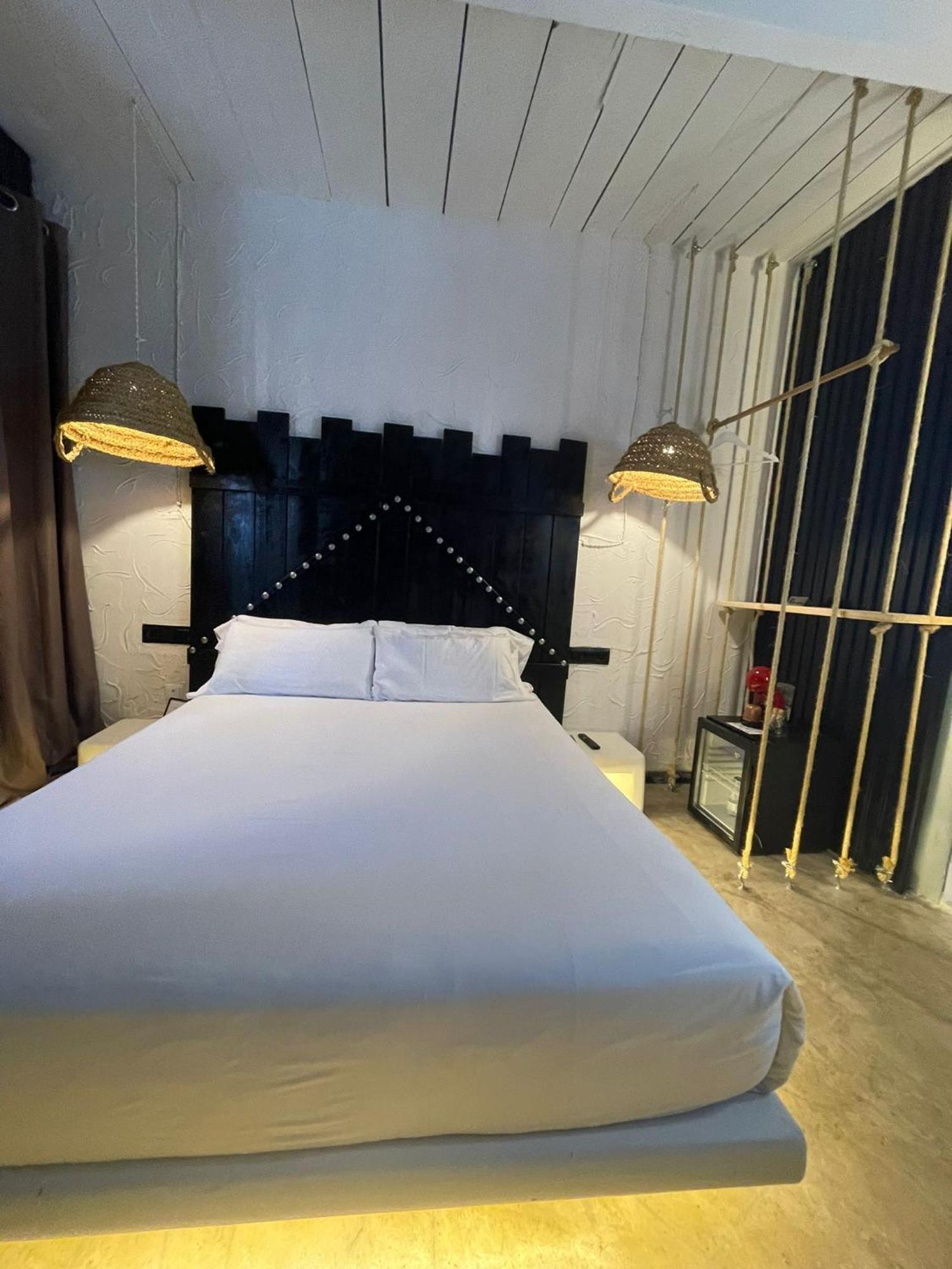Paiise Hotels Sant Francesc de s'Estany Exterior photo