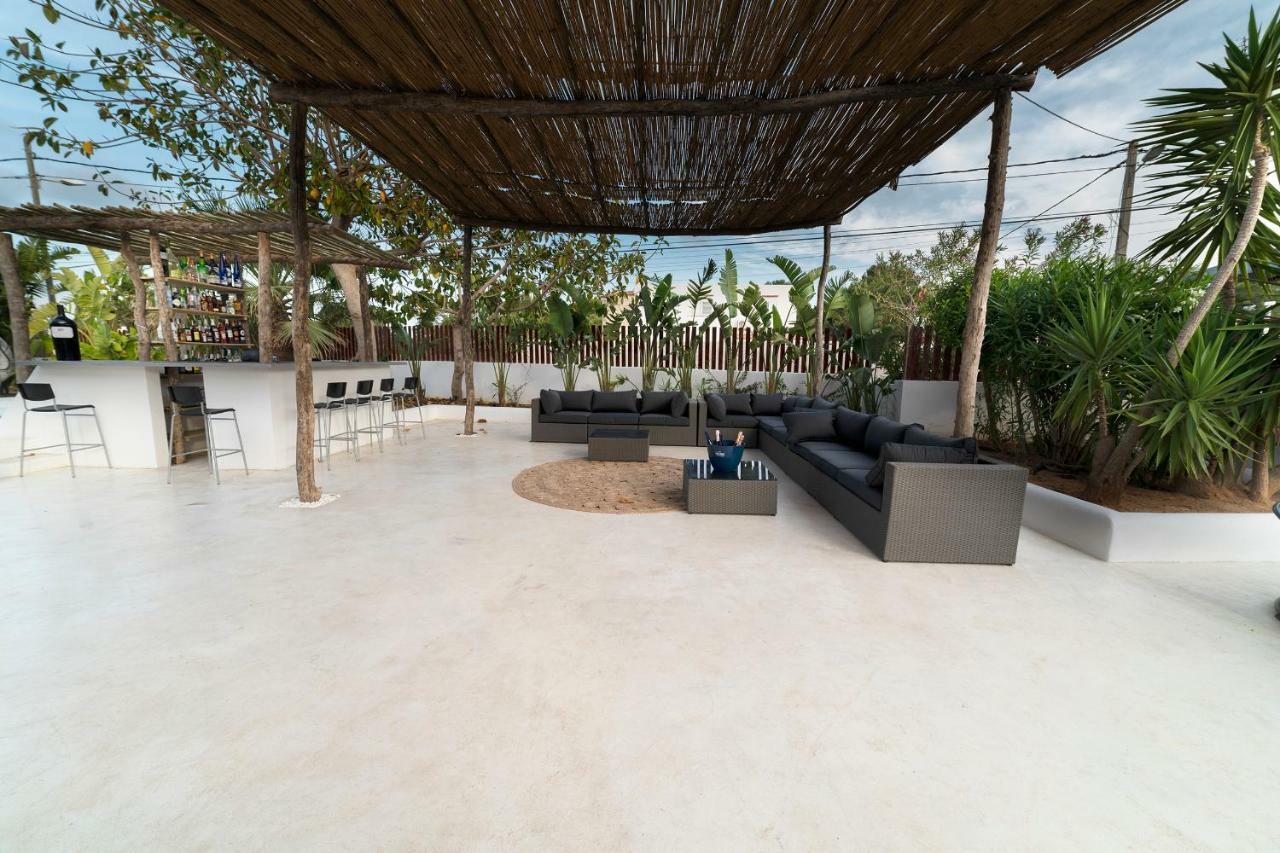 Paiise Hotels Sant Francesc de s'Estany Exterior photo